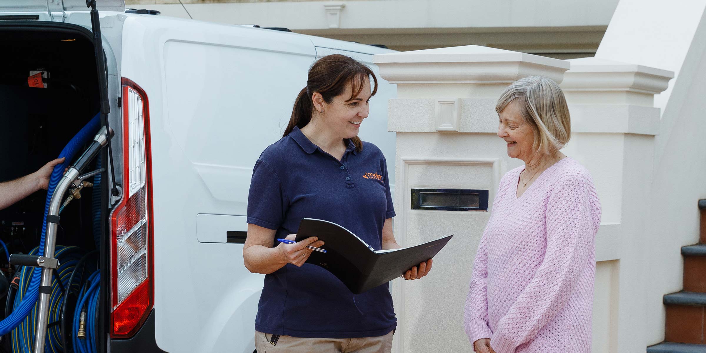 Happy customer with clean carpets